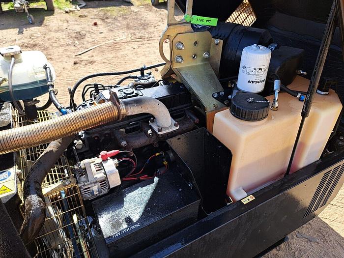 Used DOOSAN INGERSOLL RAND 7/41E DIESEL AIR COMPRESSOR GENERATOR 173 hours only