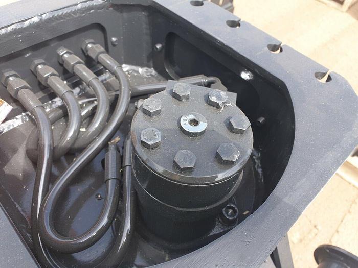 Selector Grabs Suit 4 to 8 Tonne Machine