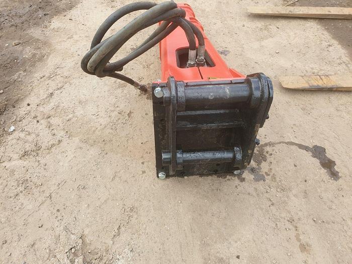 Used RAMMER S25 HYDRAULIC ROCK BREAKER SUIT DIGGER EXCAVATOR