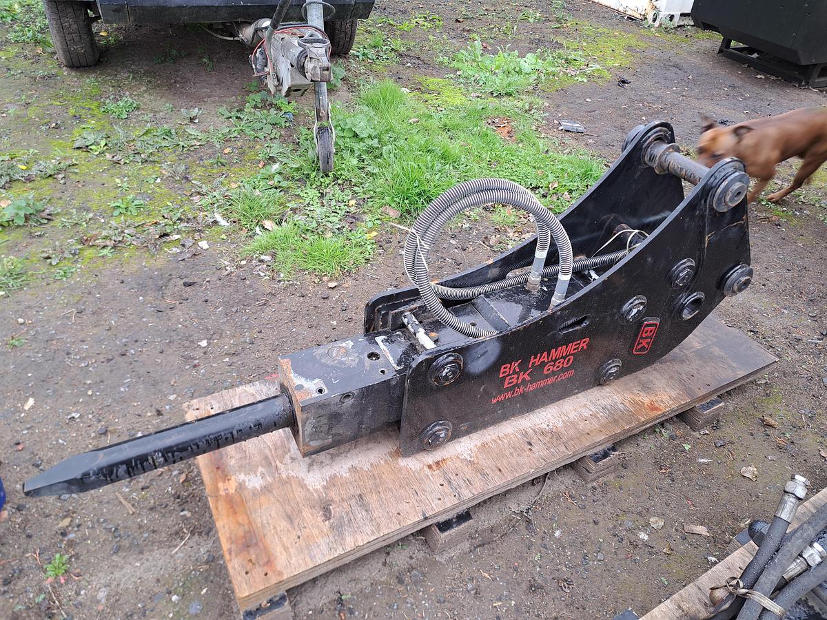 Jcb 3cx breaker 