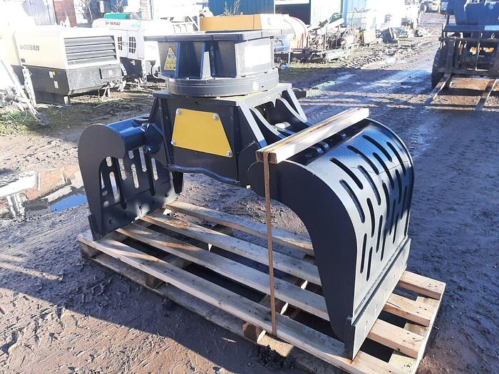 Mustang Selector Grab Suit 10 to 16 Tonne Machine