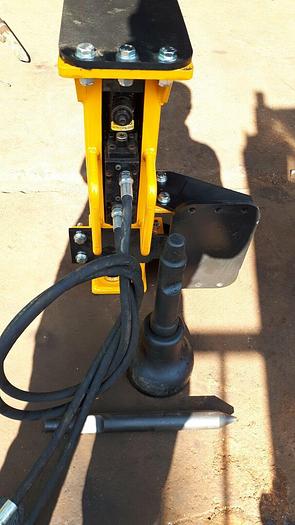 Used Arrowhead Post Driver breaker pecker hydraulic breaker post driver