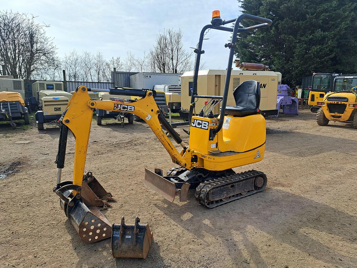 Used Jcb 8018cts 
