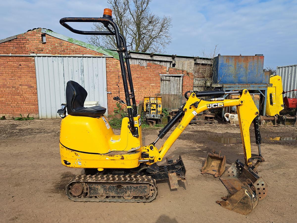Used Jcb 8018cts 