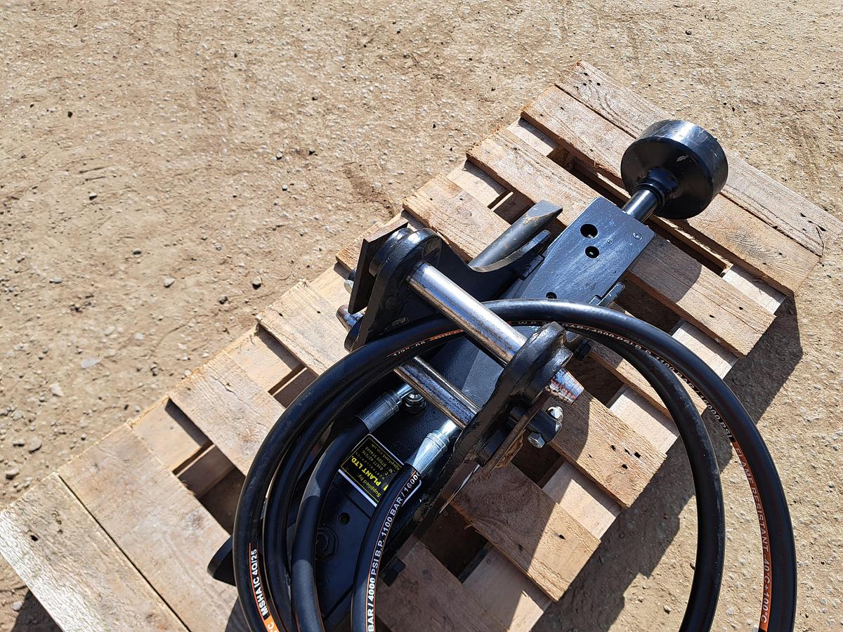 Refurbished Jcb HM012T breaker post knocker 