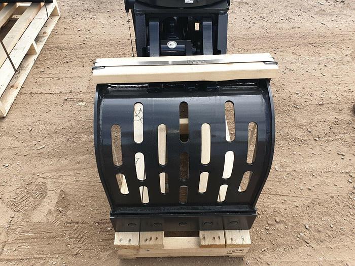 Selector Grabs Suit 4 to 8 Tonne Machine