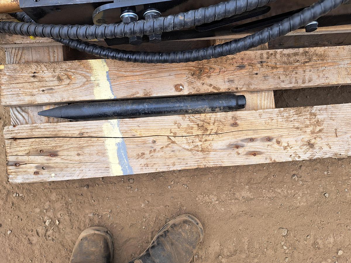 Post knocker breaker