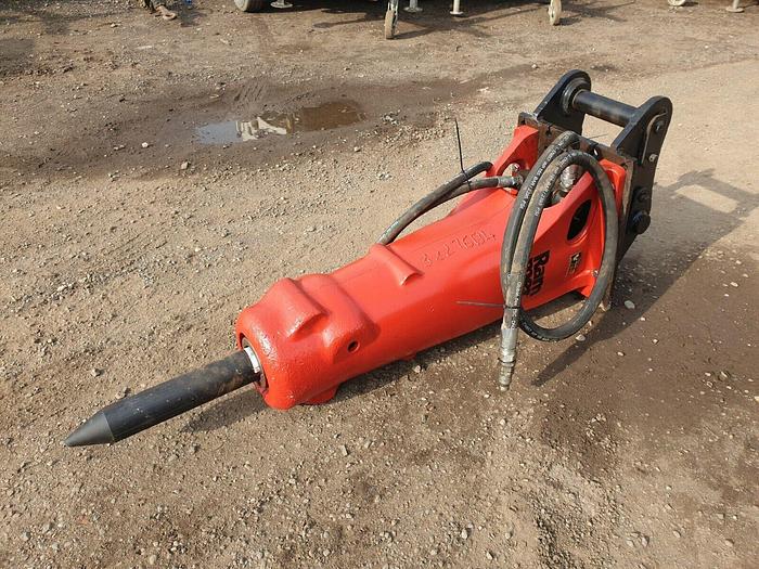 Used Rammer 777 Hydraulic Breaker digger excavator