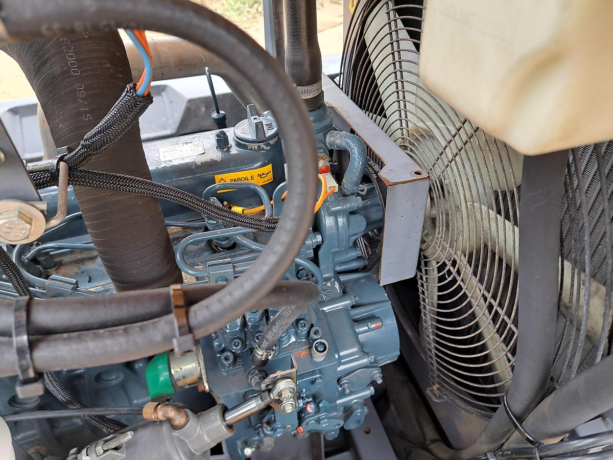 Used Atlas copco xas67 