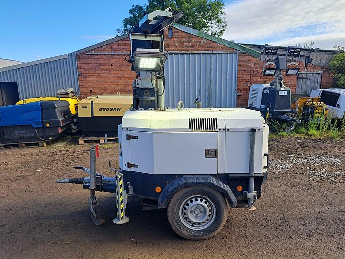 Used Towerlight VB9 Lighting Tower