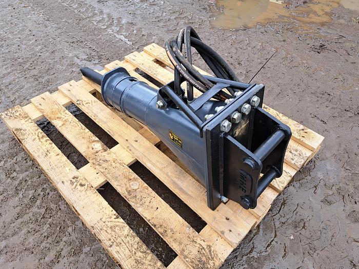 Refurbished Bobcat HB680