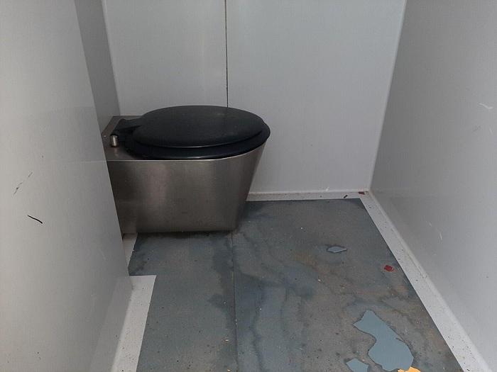 Used Canteen Office Container toilet generator anti vandal