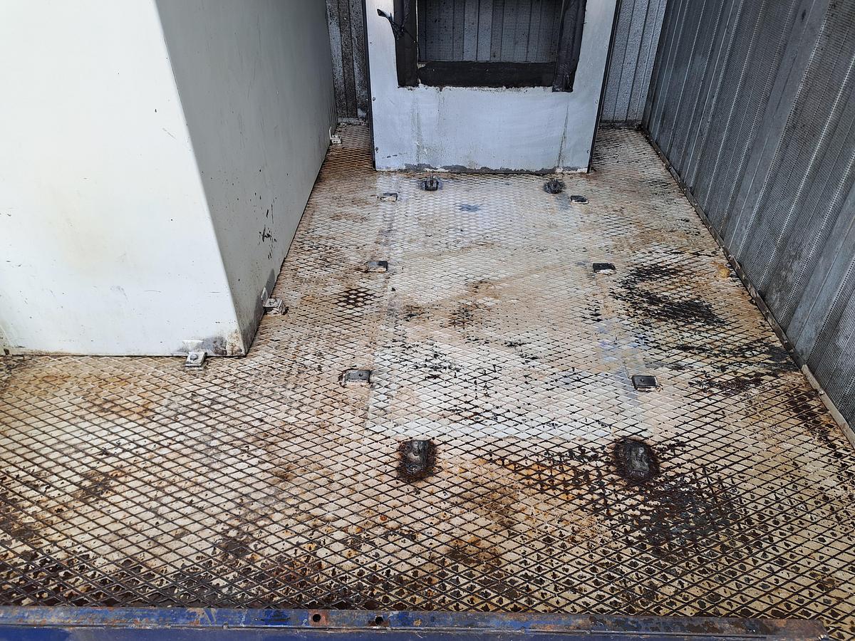 Used 10ft Container bunded