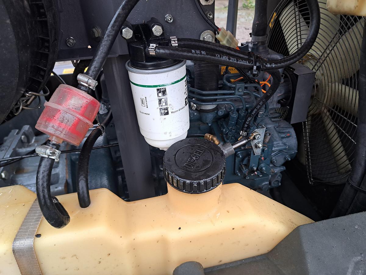 Used Atlas copco xas67 