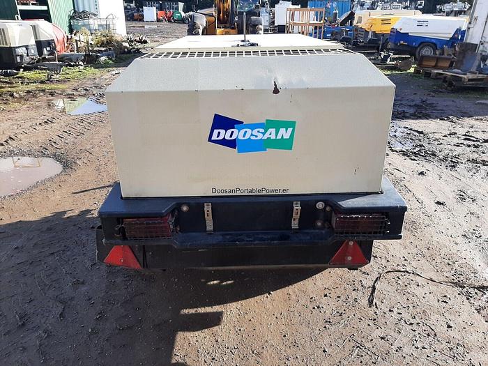 Used DOOSAN INGERSOLL RAND 7/41 DIESEL PORTABLE AIR COMPRESSOR