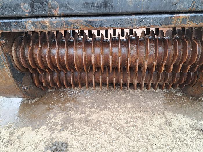 Used Remu Screening Bucket