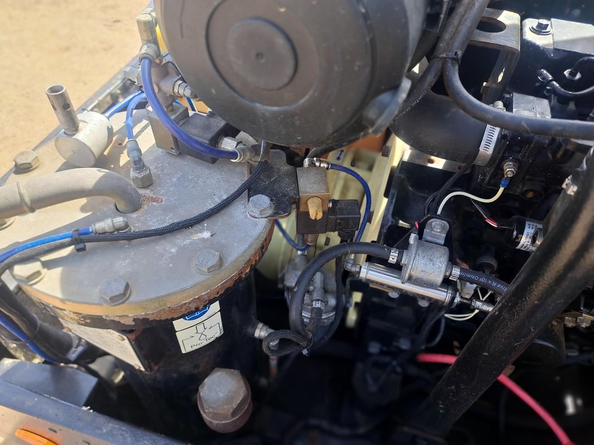 Used Doosan 7/26e Compressor generator