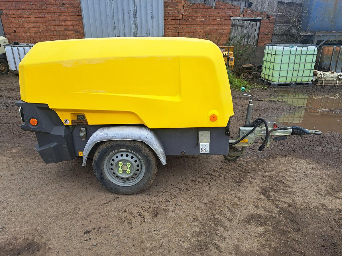 Used Atlas copco xas68