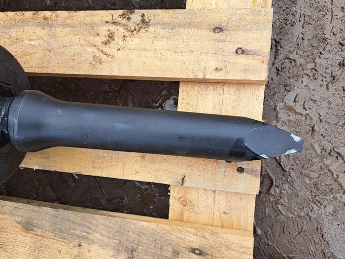 Refurbished Bobcat HB680