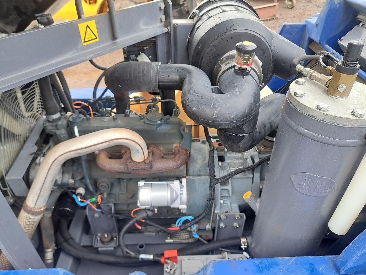 Used Atlas copco xas67