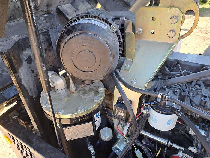 Used DOOSAN INGERSOLL RAND 7/41+ DIESEL PORTABLE AIR COMPRESSOR Low Hours