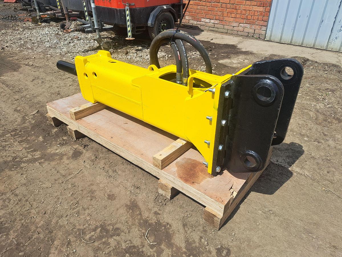 Used Atlas copco MB750
