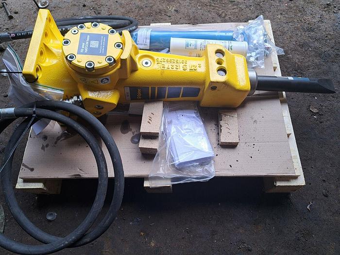 Atlas Copco Sb102 Epiroc Breaker Pecker Suit Mini Digger Excavator New
