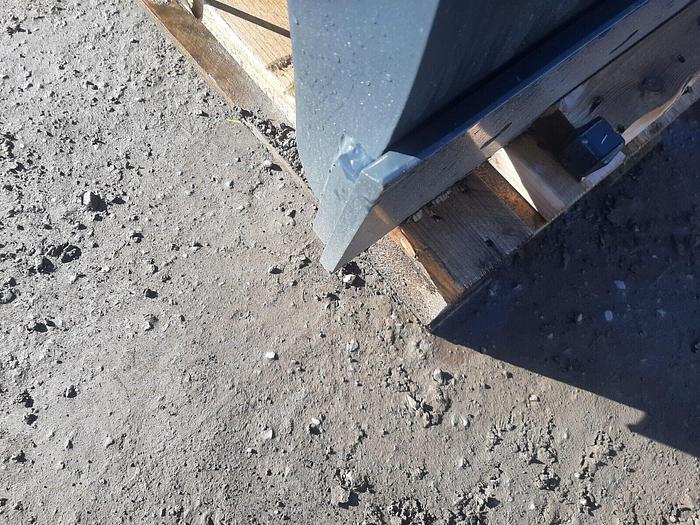 Mustang Selector Grab Suit 13 to 22 Tonne Machine