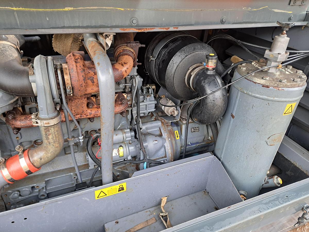 Used Atlas copco xahs 186