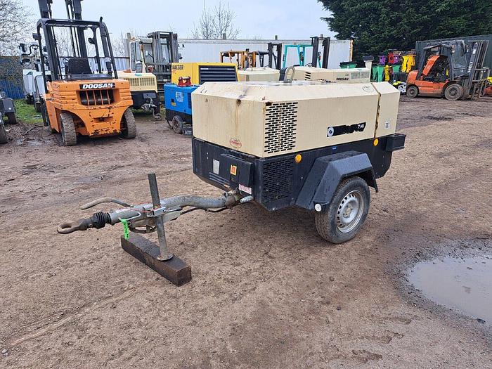 Used DOOSAN INGERSOLL RAND 7/41 DIESEL PORTABLE AIR COMPRESSOR LOW HOURS