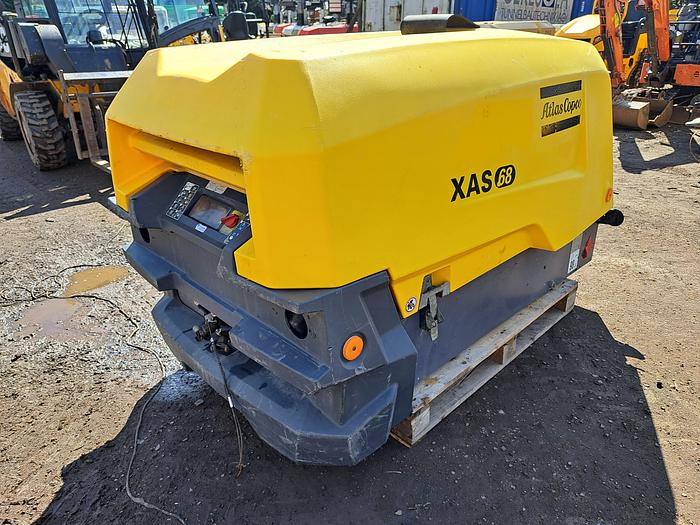Used Atlas copco xas68 compressor