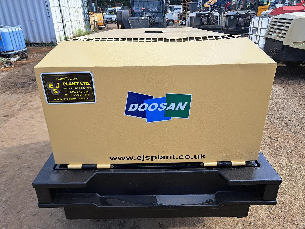 Used Doosan 7/31 compressor generator