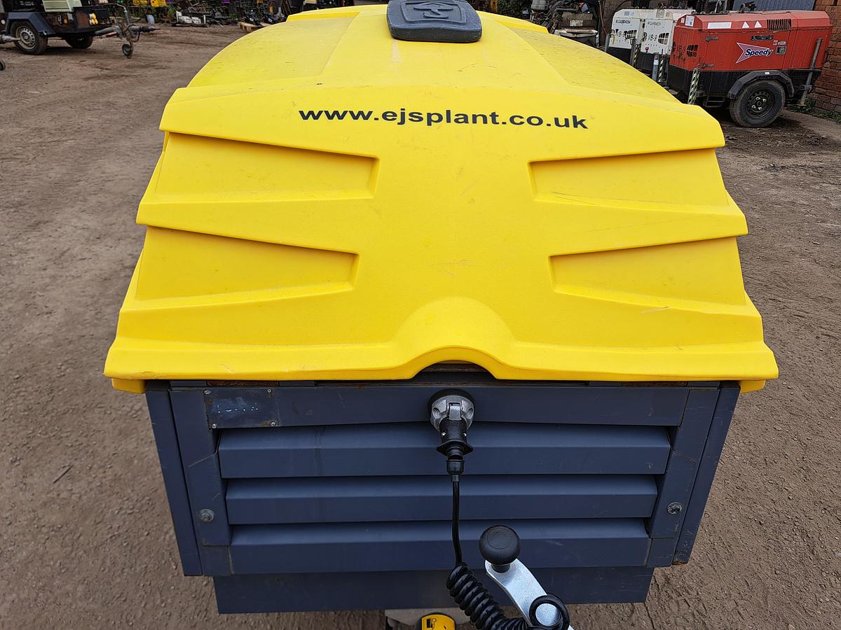 Used Atlas copco xas67 