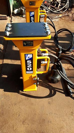 Used Arrowhead Post Driver breaker pecker hydraulic breaker post driver