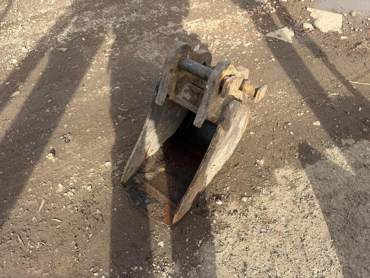 Used Bobcat E19