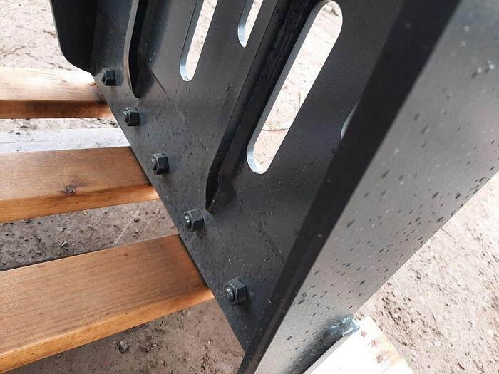 Selector Grab Suit 8 to 13 Tonne Machine