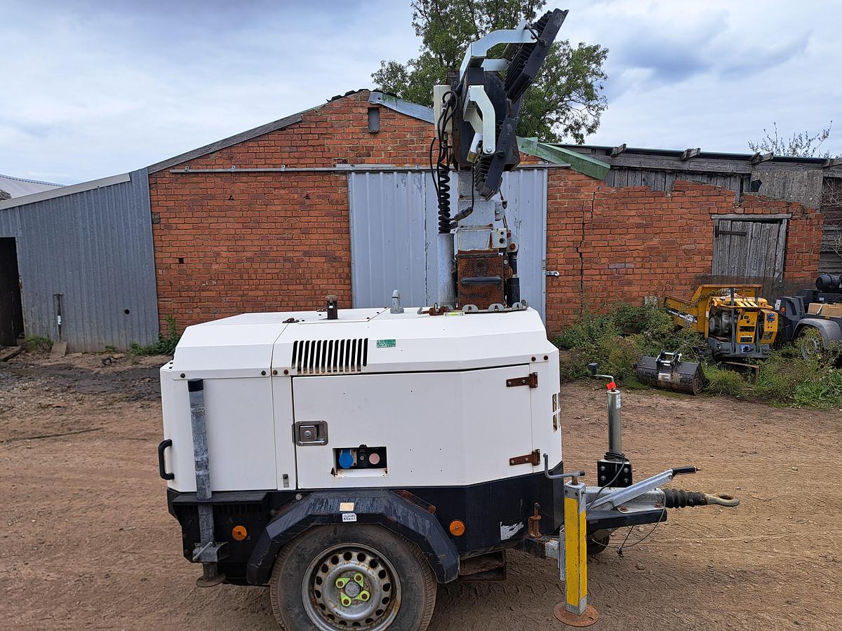 Used Generac lighting tower