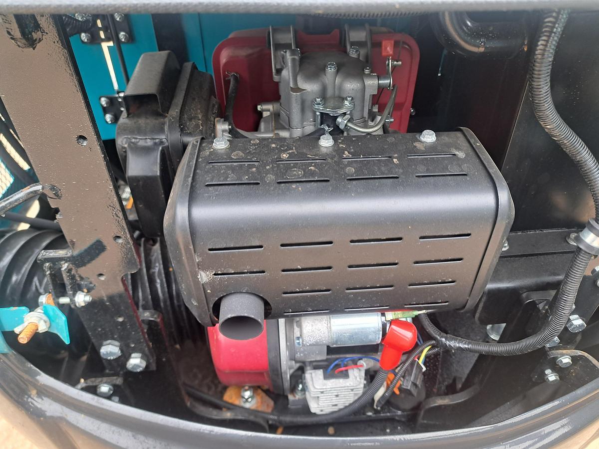 Used Kpc Kv15 mini digger