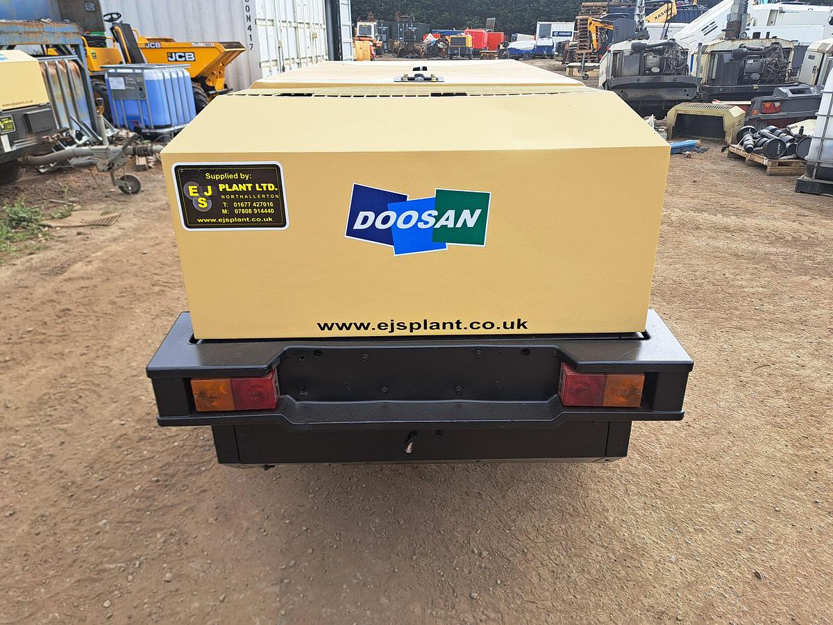 Used Doosan 741,140cfm 