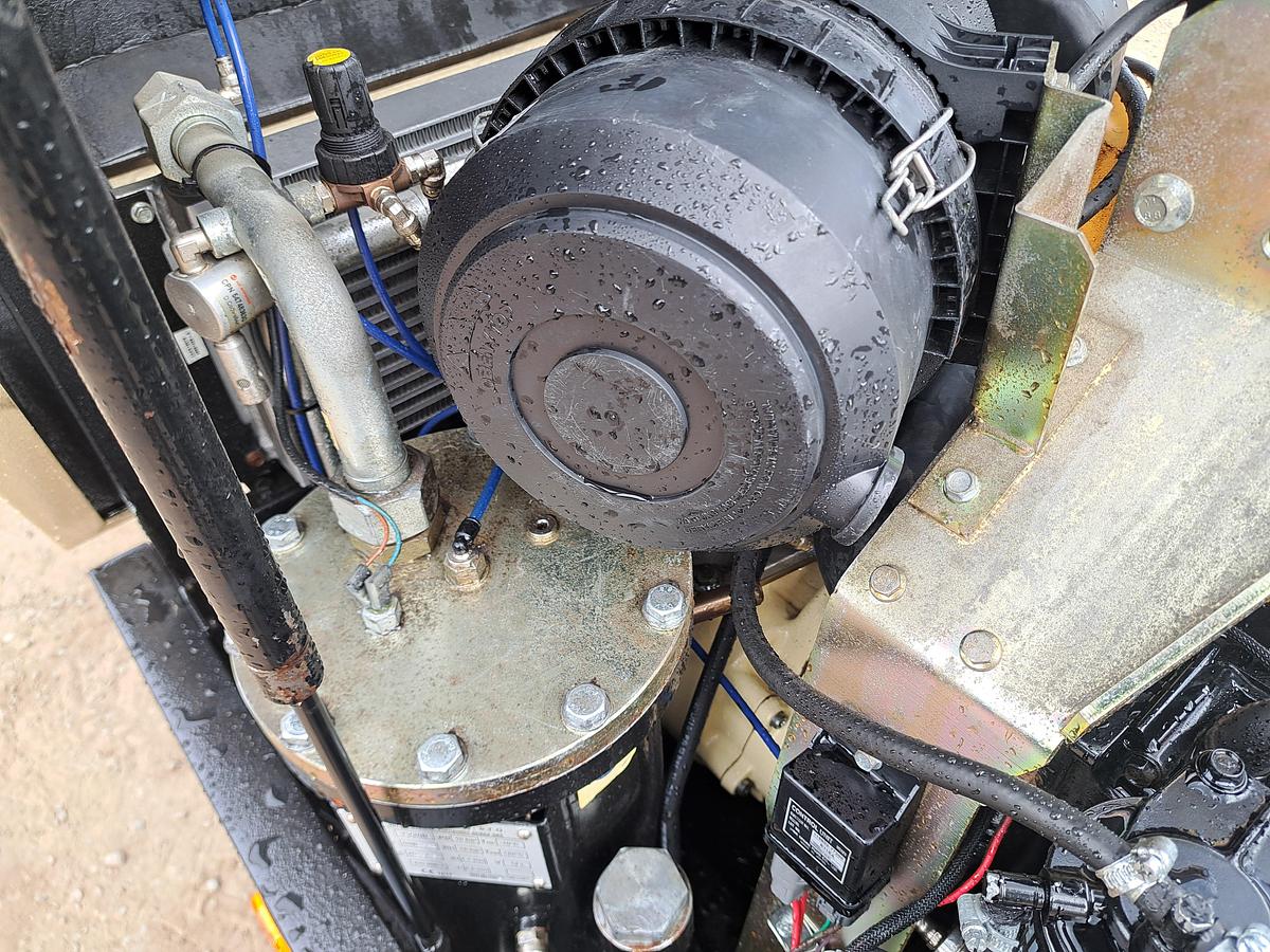 Used Doosan 7/41 with aftercooler