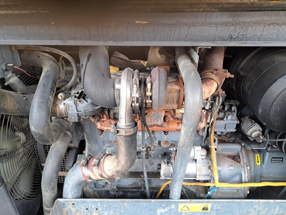 Used Atlas copco xahs 186