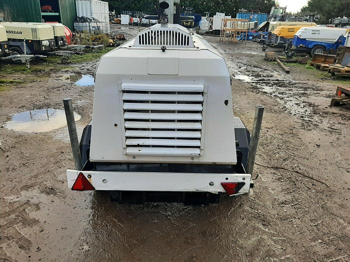 Used Towerlight Vt1 lighting tower