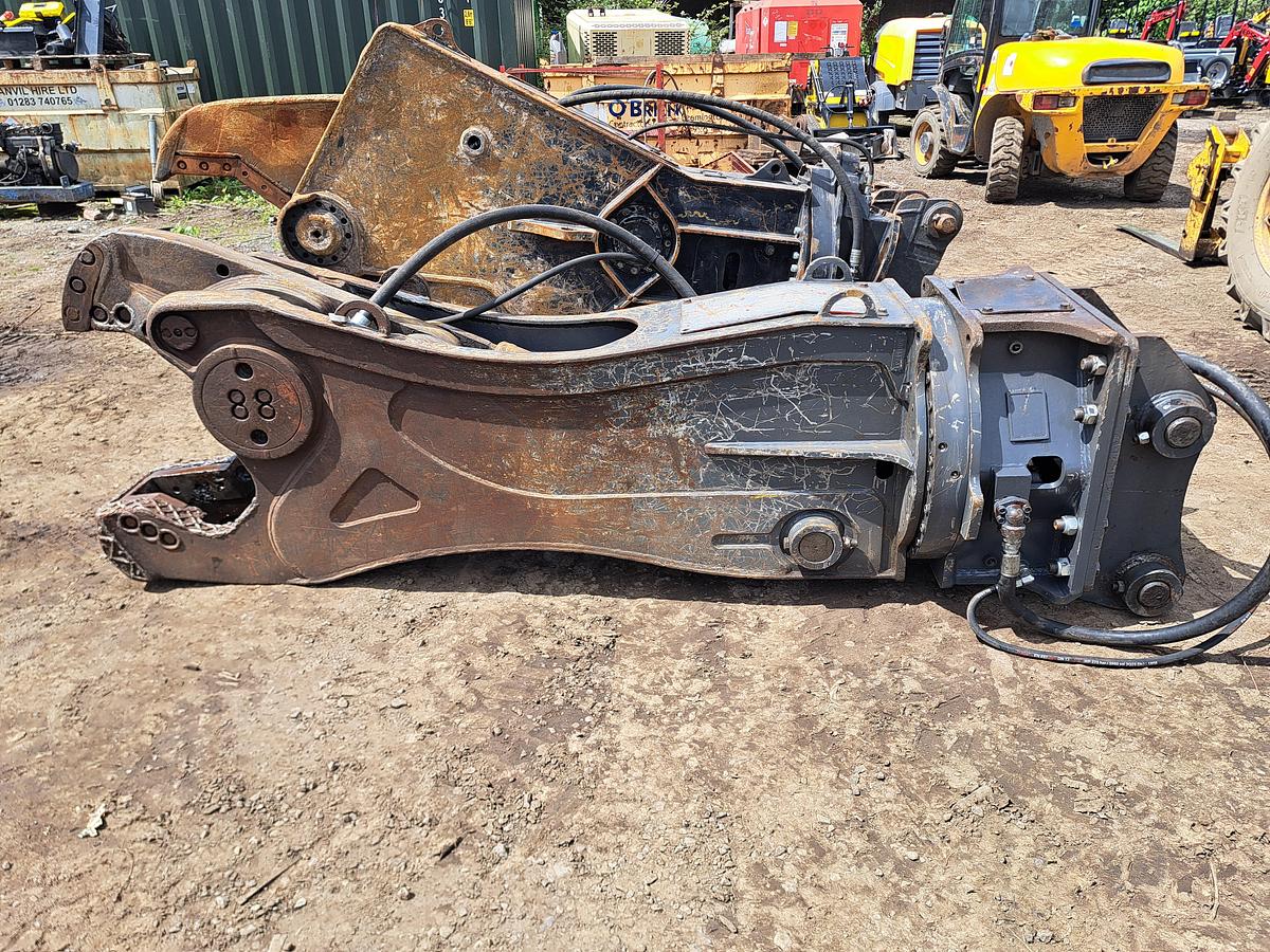 Used Vtn CI2000 shear