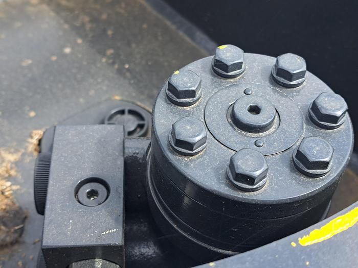 Used Mustang GRP750 Selector Grab