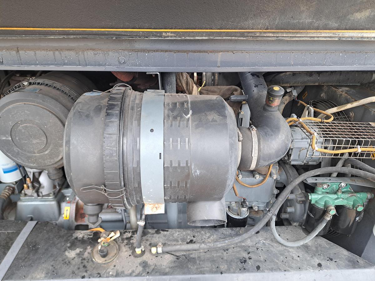 Used Atlas copco xahs 186