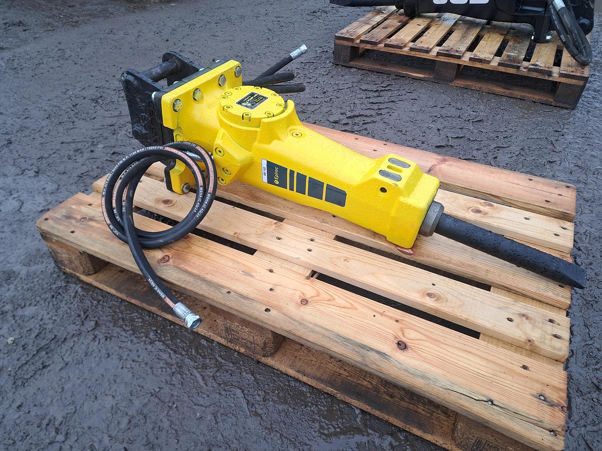 Used Atlas copco Sb152