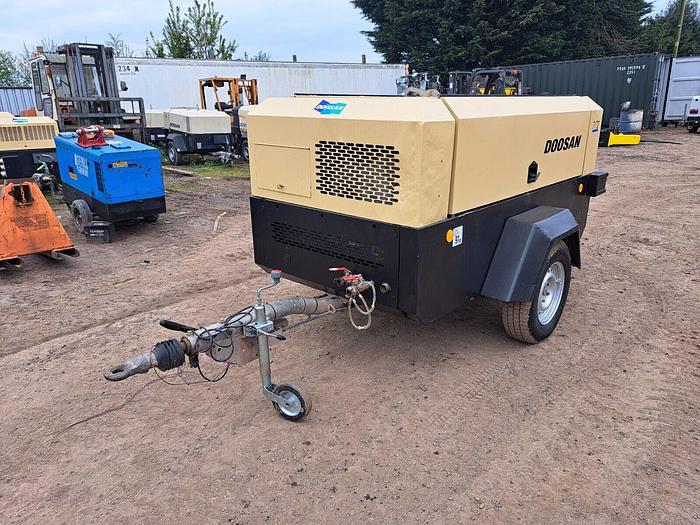 Used Doosan Compressor 7/72 Portable Compressor 260cfm Finance options