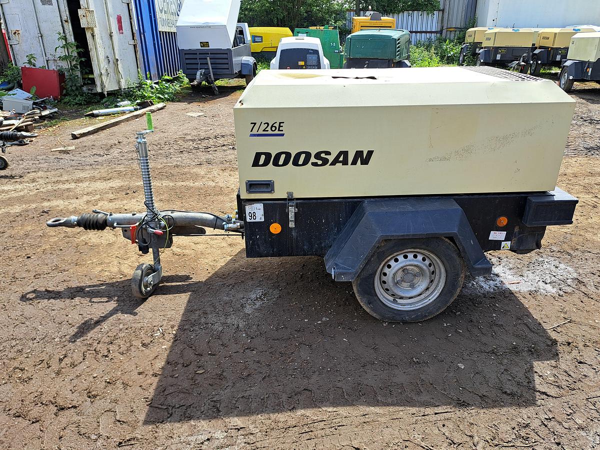 Used Doosan 7/26e Compressor generator