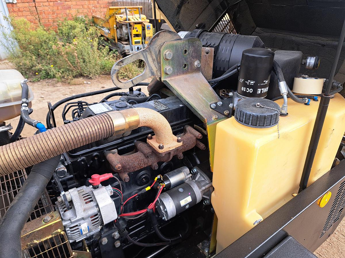 Used Doosan 741,140cfm 