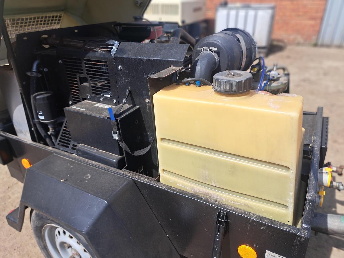 Used Doosan 7/26e Compressor generator